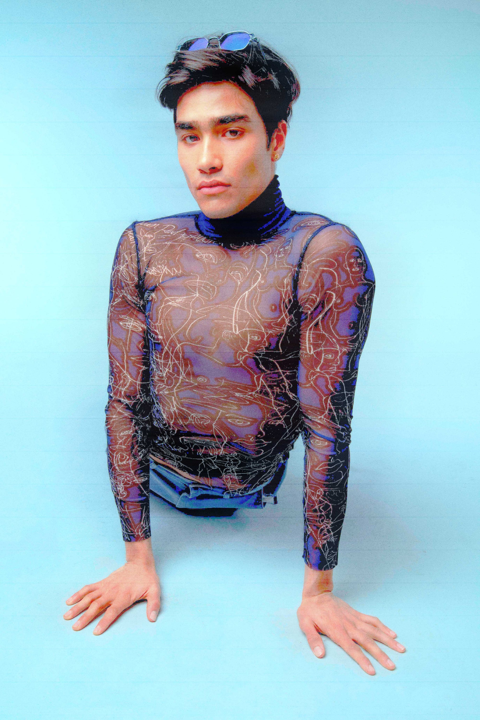 'Glow Faces' Mesh-tulle Long Sleeve